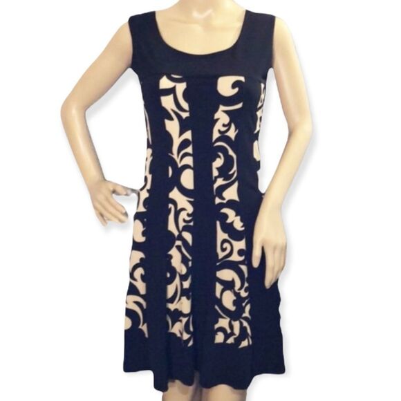 Enfocus Petite Geometric Print Fit & Flare… - Picture 1 of 10